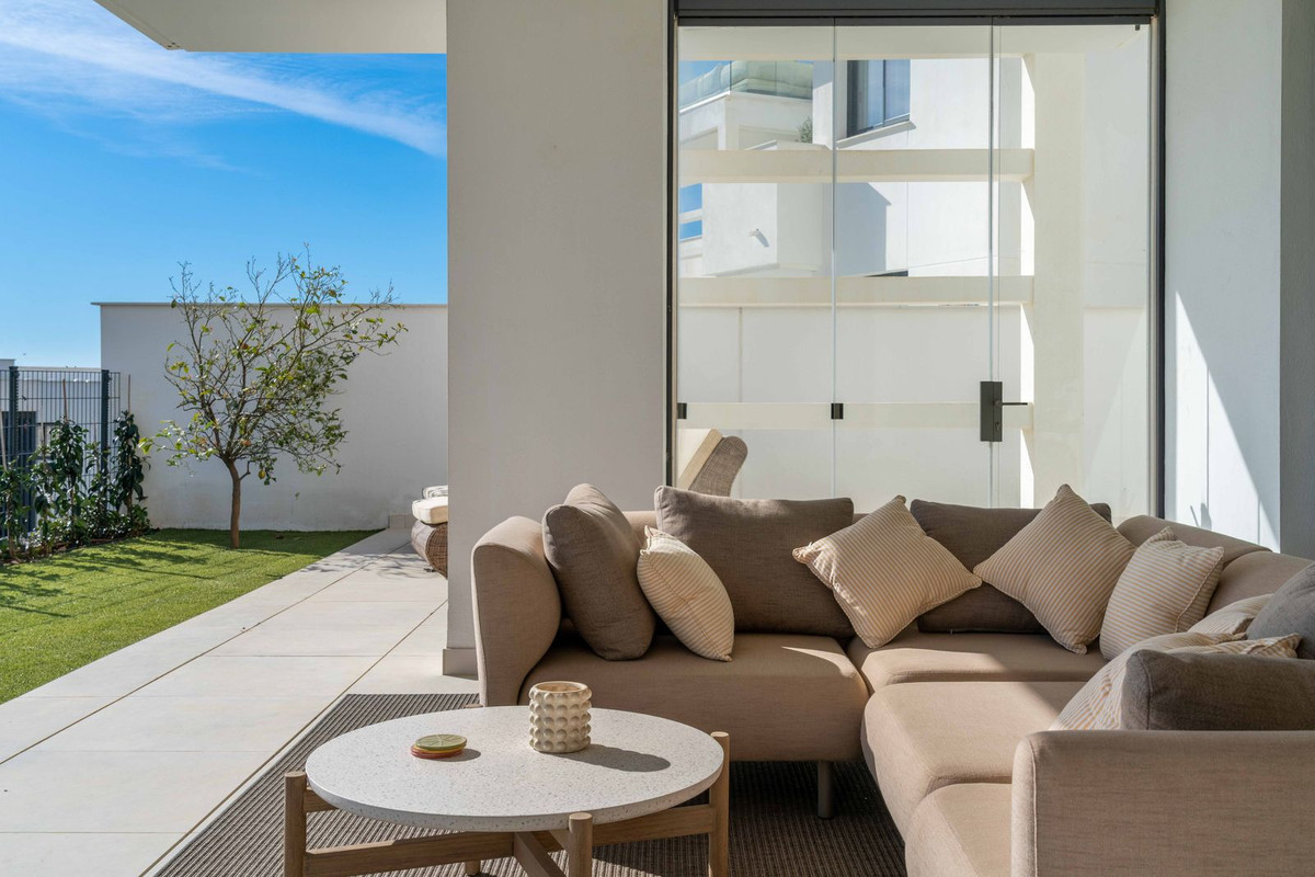 Se vende Apartamento Planta Baja de 3 dormitorios en Costa Del Sol, Málaga, España