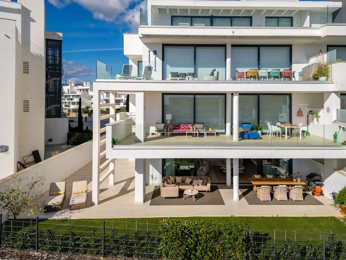 Se vende Apartamento Planta Baja de 3 dormitorios en Costa Del Sol, Málaga, España