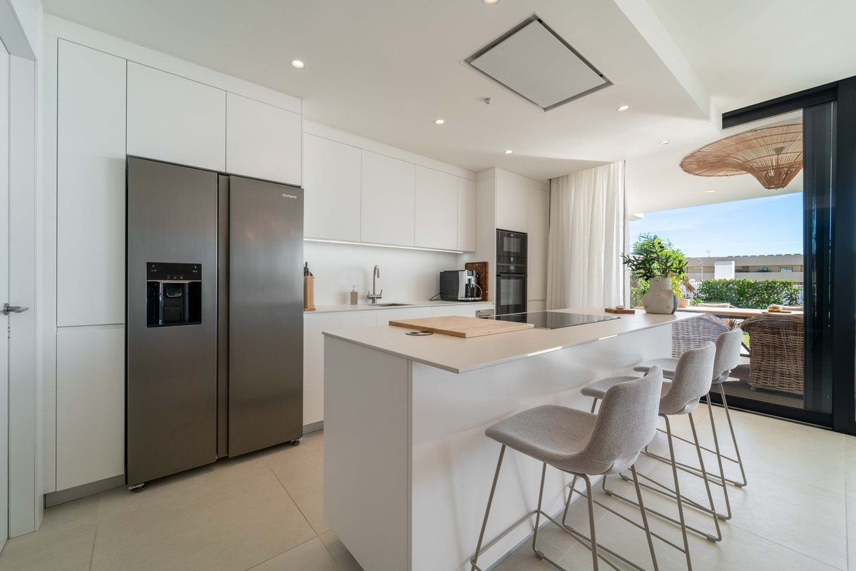 Se vende Apartamento Planta Baja de 3 dormitorios en Costa Del Sol, Málaga, España
