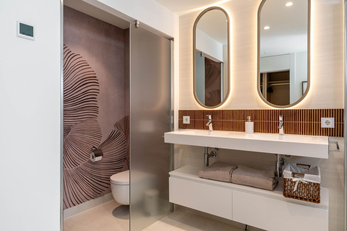 Se vende Apartamento Planta Baja de 3 dormitorios en Costa Del Sol, Málaga, España