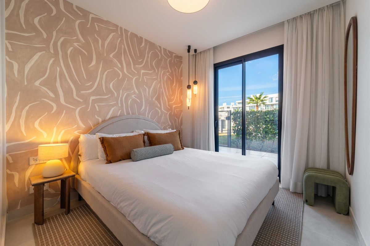 Se vende Apartamento Planta Baja de 3 dormitorios en Costa Del Sol, Málaga, España