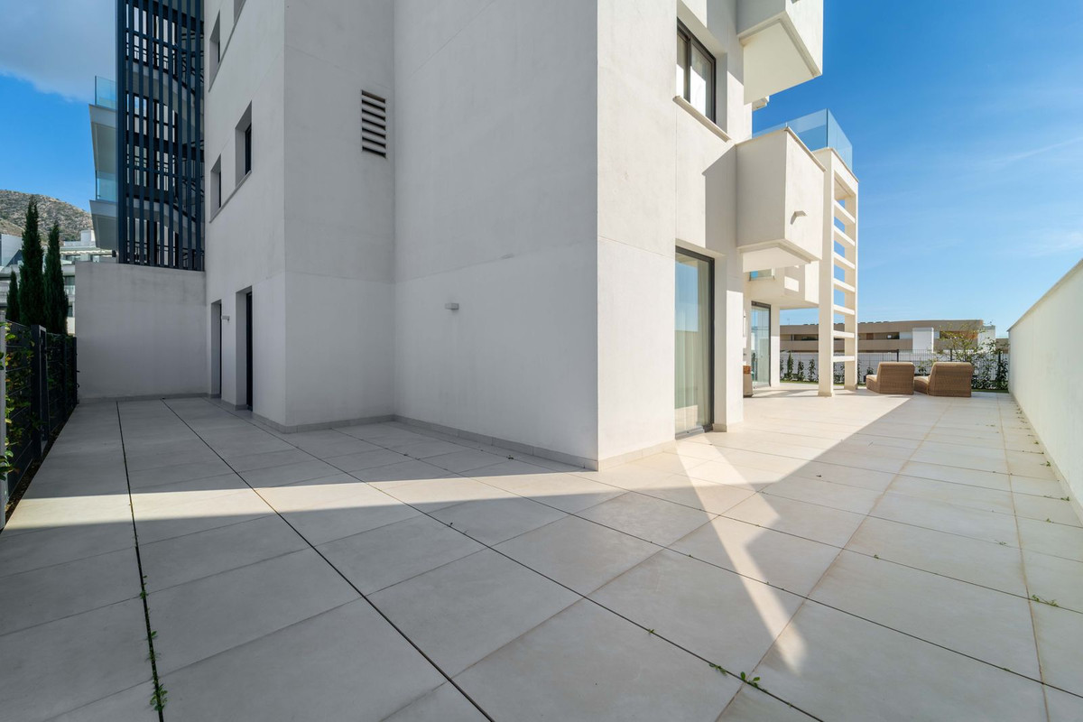 Se vende Apartamento Planta Baja de 3 dormitorios en Costa Del Sol, Málaga, España