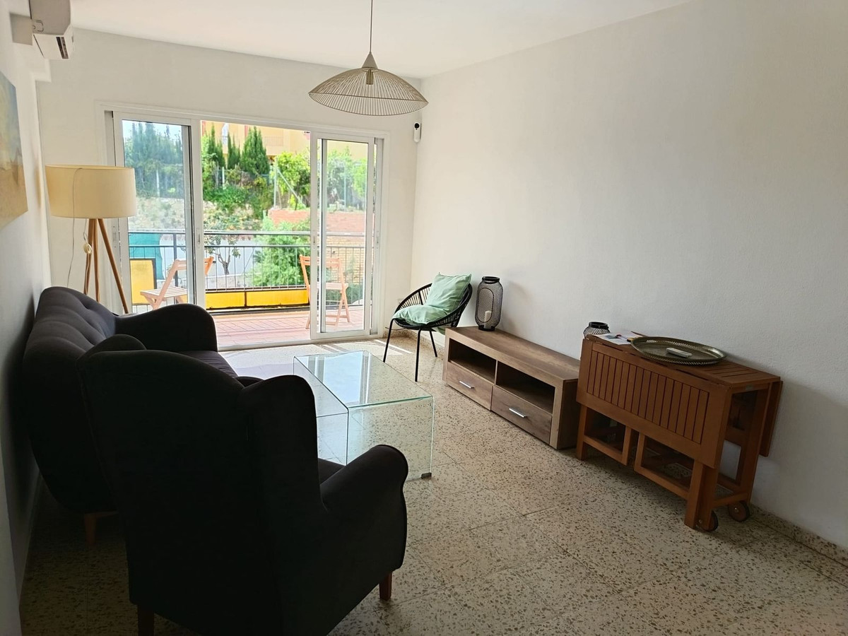 3 Bed Apartment for sale in Marbella Costa Del Sol, Málaga, Spain