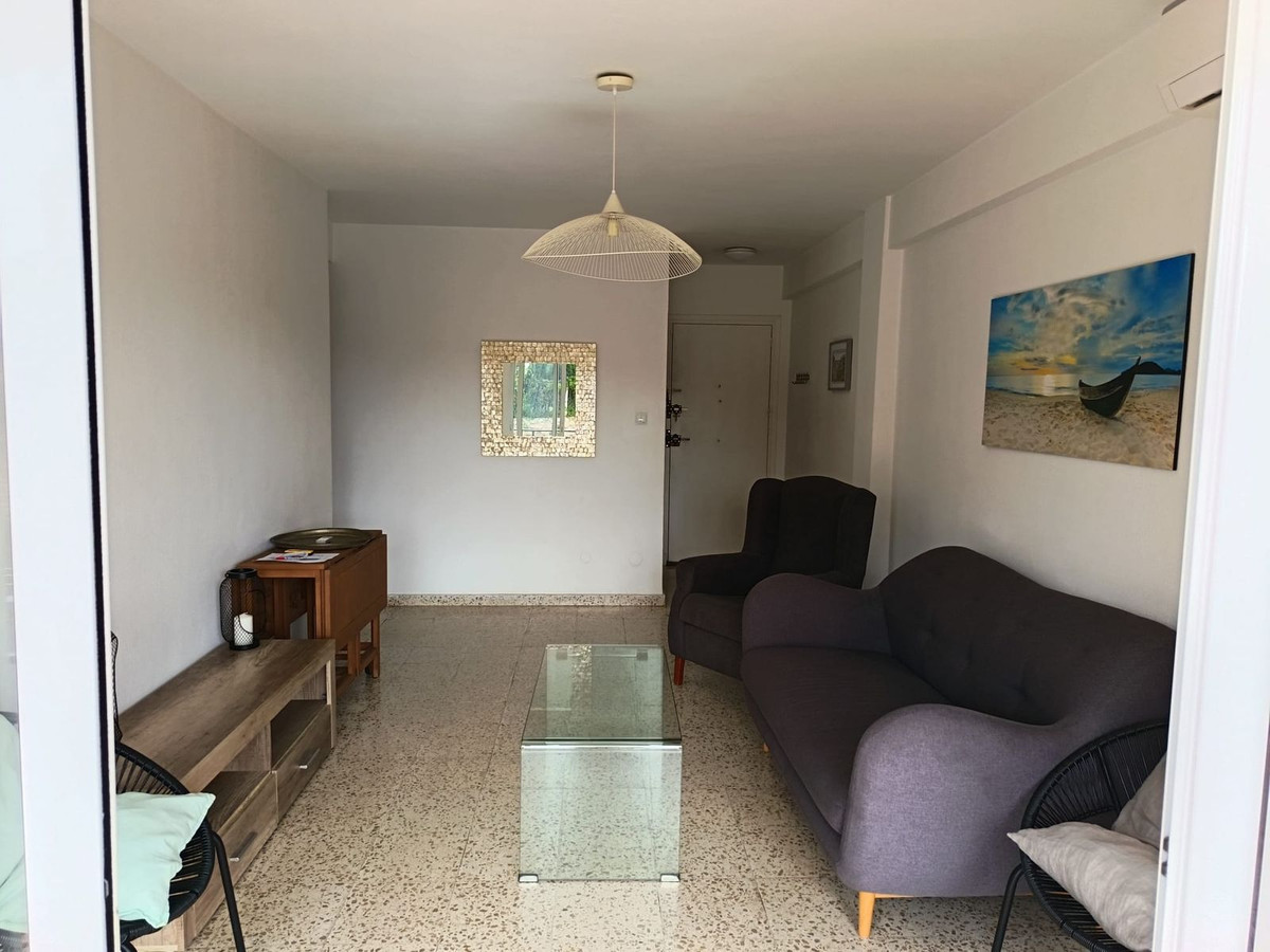 3 Bed Apartment for sale in Marbella Costa Del Sol, Málaga, Spain