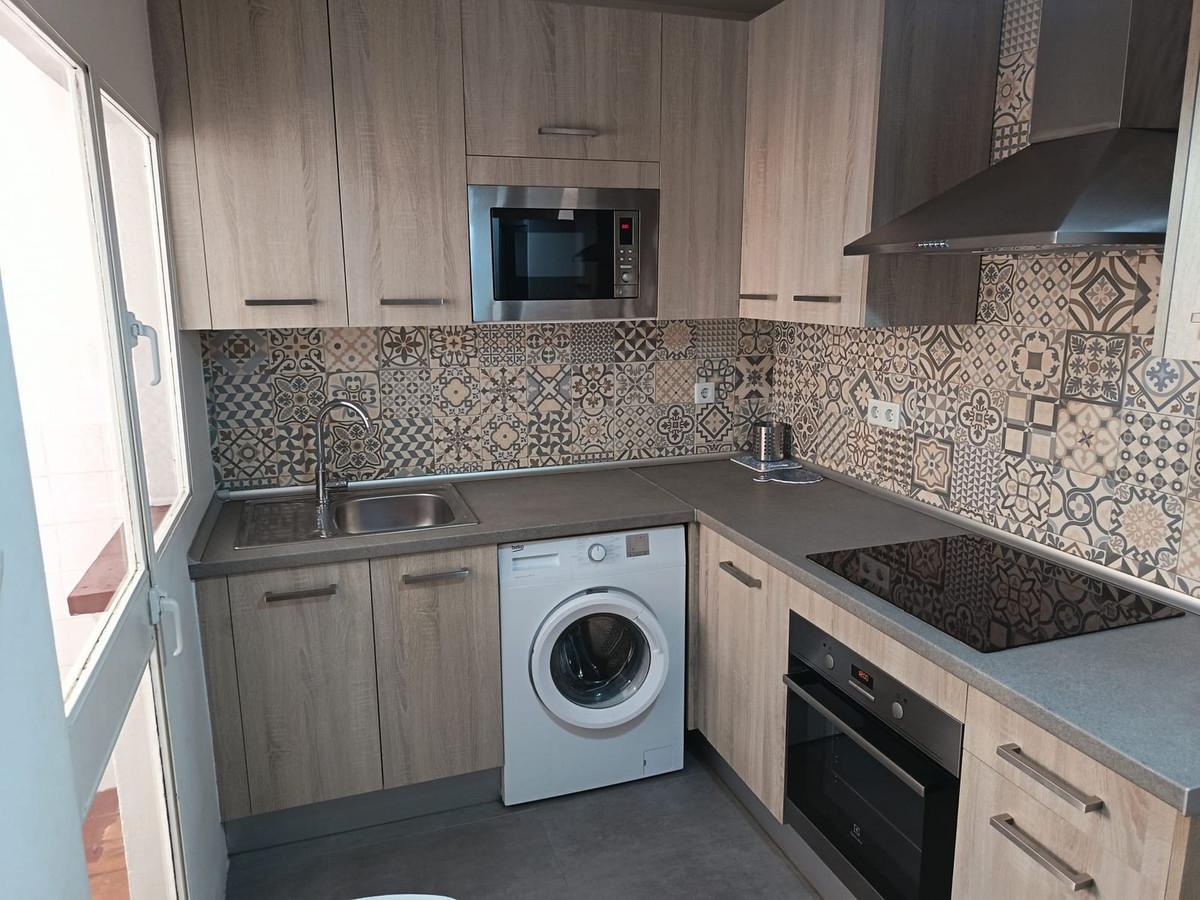 3 Bed Apartment for sale in Marbella Costa Del Sol, Málaga, Spain