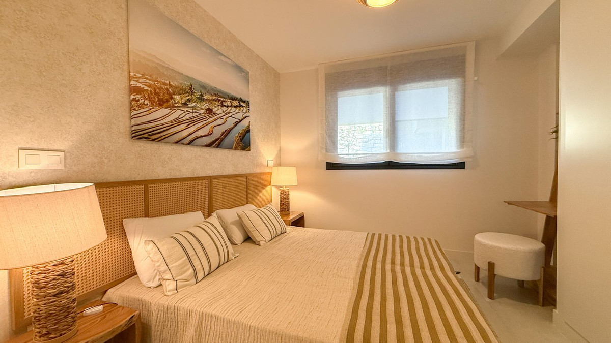 3 Bed Apartment for sale in Selwo Costa Del Sol, Málaga, Spain