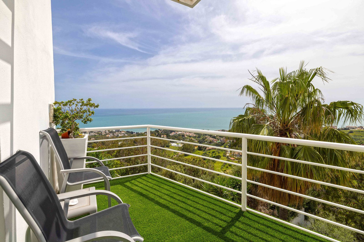 Se vende Villa - Chalet de 4 dormitorios en Costa Del Sol, Málaga, España