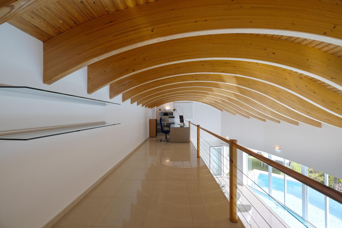 Se vende Villa - Chalet de 4 dormitorios en Costa Del Sol, Málaga, España
