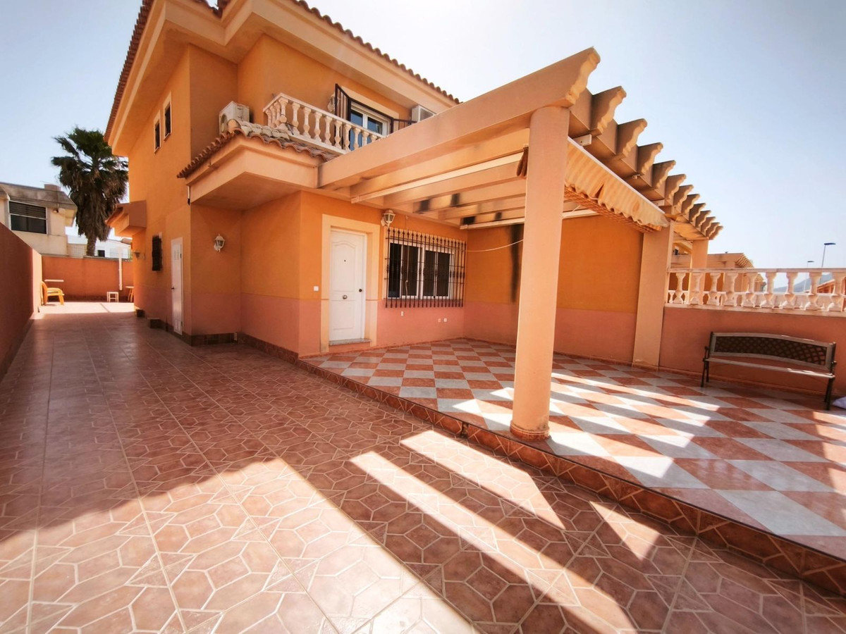 Se vende Pareada de 4 dormitorios en Costa Calida, Murcia, España