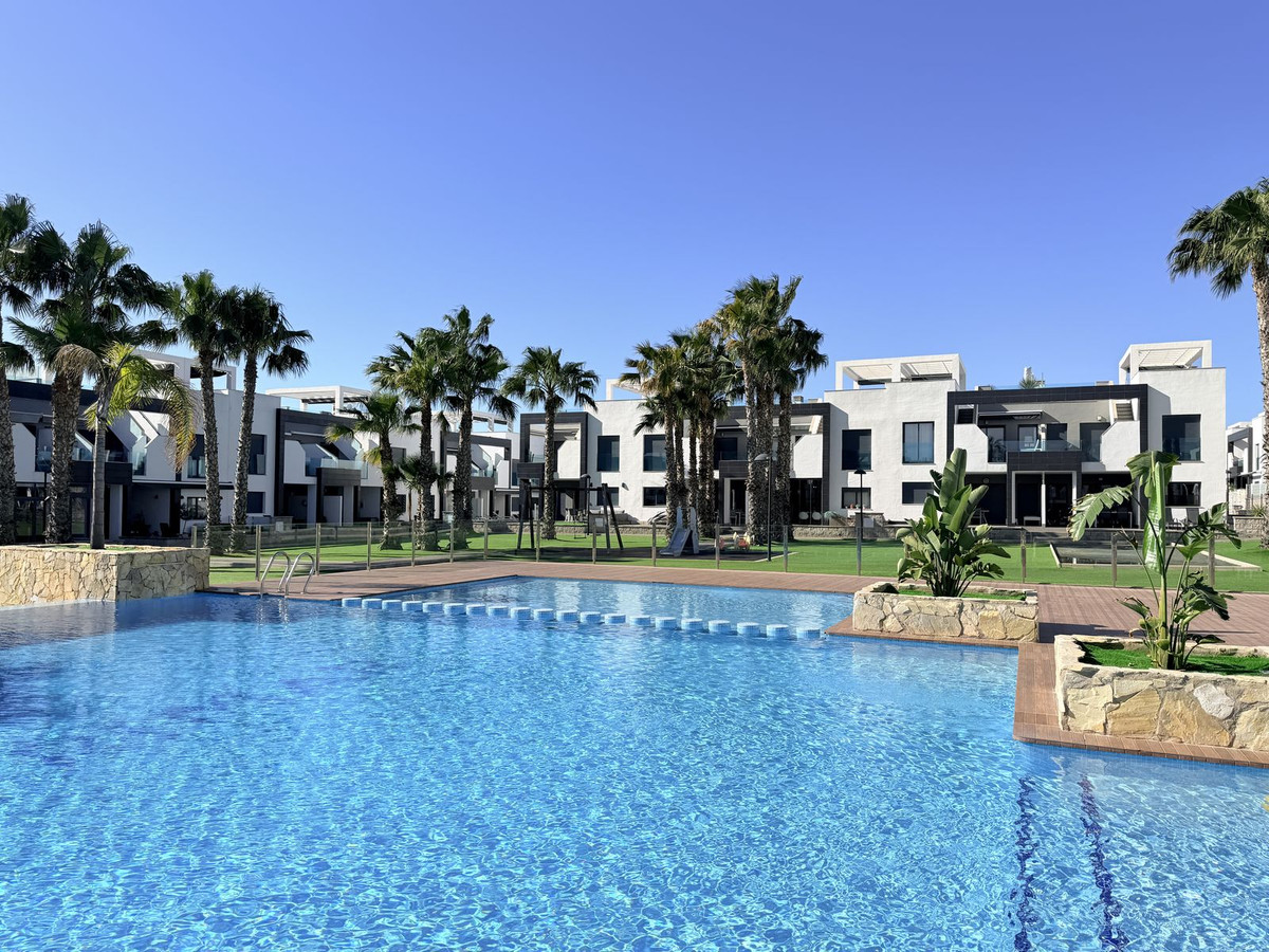 2 Bed Apartment for sale in Alicante Costa Blanca, Alicante, Spain