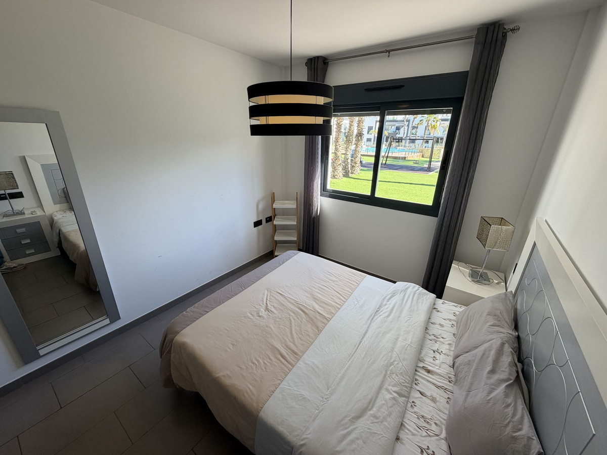 Se vende Apartamento Planta Baja de 2 dormitorios en Costa Blanca, Alicante, España