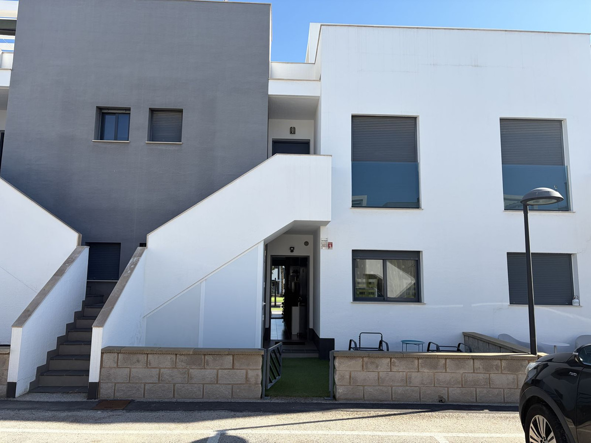 Se vende Apartamento Planta Baja de 2 dormitorios en Costa Blanca, Alicante, España