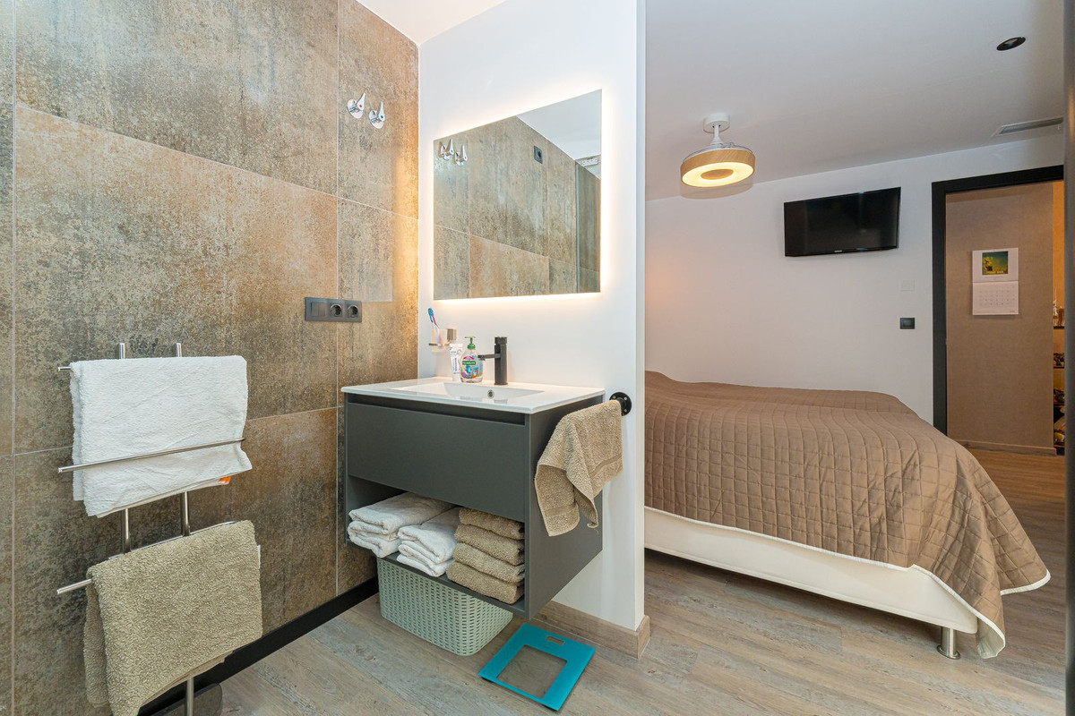 2 Bed Apartment for sale in Formentera Del Segura Costa Blanca, Alicante, Spain
