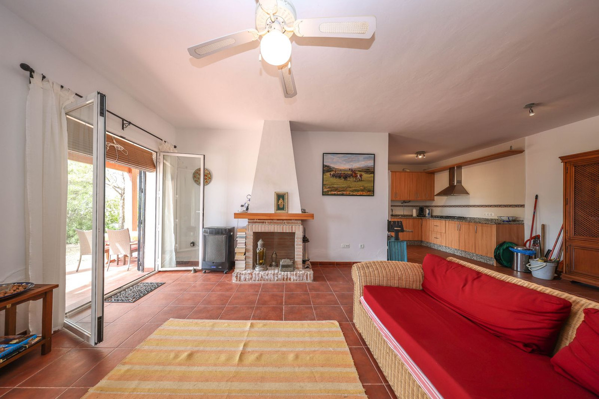 Se vende Villa - Chalet de 3 dormitorios en Costa Del Sol, Málaga, España