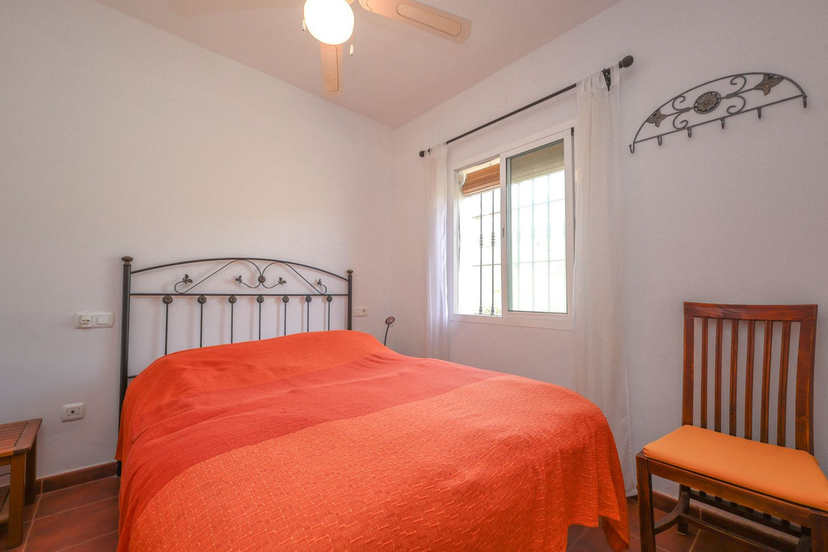 Se vende Villa - Chalet de 3 dormitorios en Costa Del Sol, Málaga, España