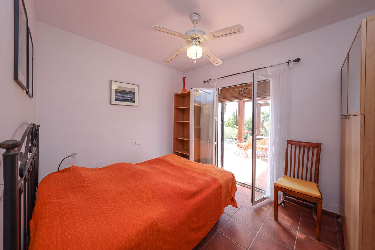 Se vende Villa - Chalet de 3 dormitorios en Costa Del Sol, Málaga, España