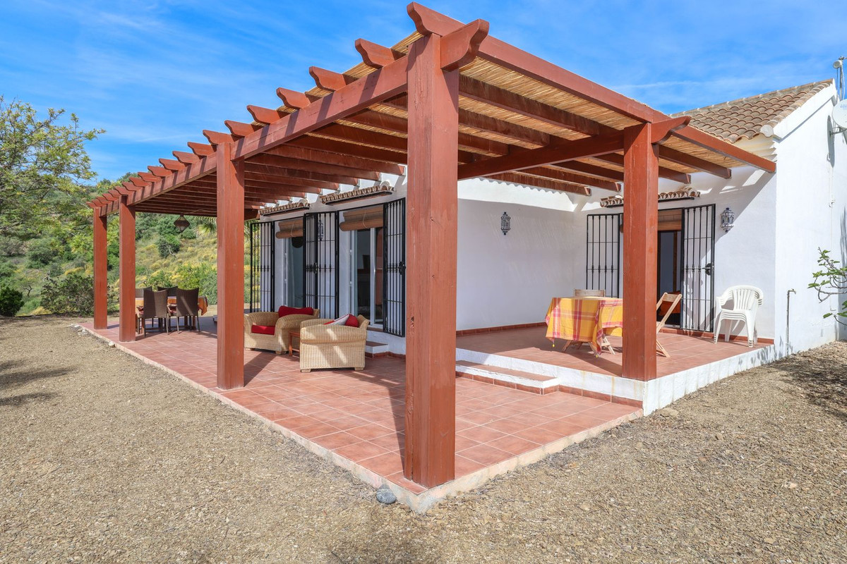 Se vende Villa - Chalet de 3 dormitorios en Costa Del Sol, Málaga, España