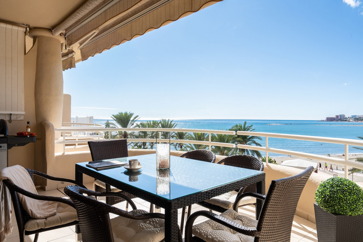 3 Bed Apartment for sale in Benalmadena Costa Del Sol, Málaga, Spain