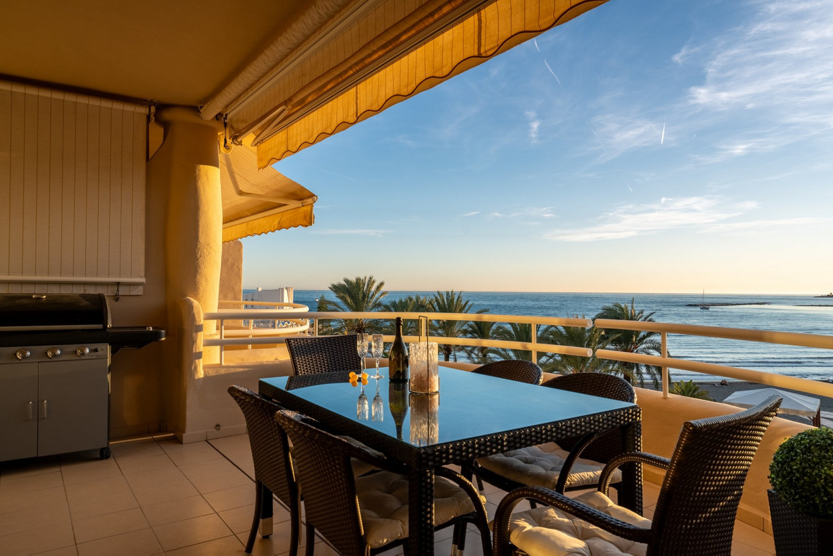 3 Bed Apartment for sale in Benalmadena Costa Del Sol, Málaga, Spain