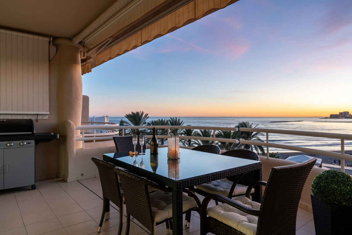 3 Bed Apartment for sale in Benalmadena Costa Del Sol, Málaga, Spain