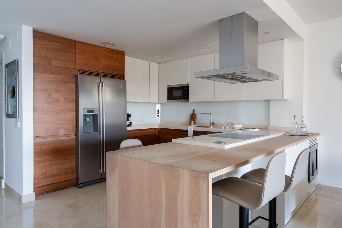 3 Bed Apartment for sale in Benalmadena Costa Del Sol, Málaga, Spain