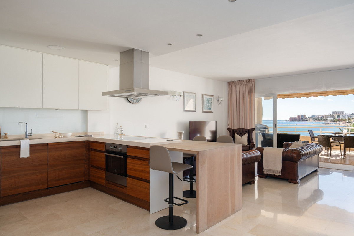 3 Bed Apartment for sale in Benalmadena Costa Del Sol, Málaga, Spain