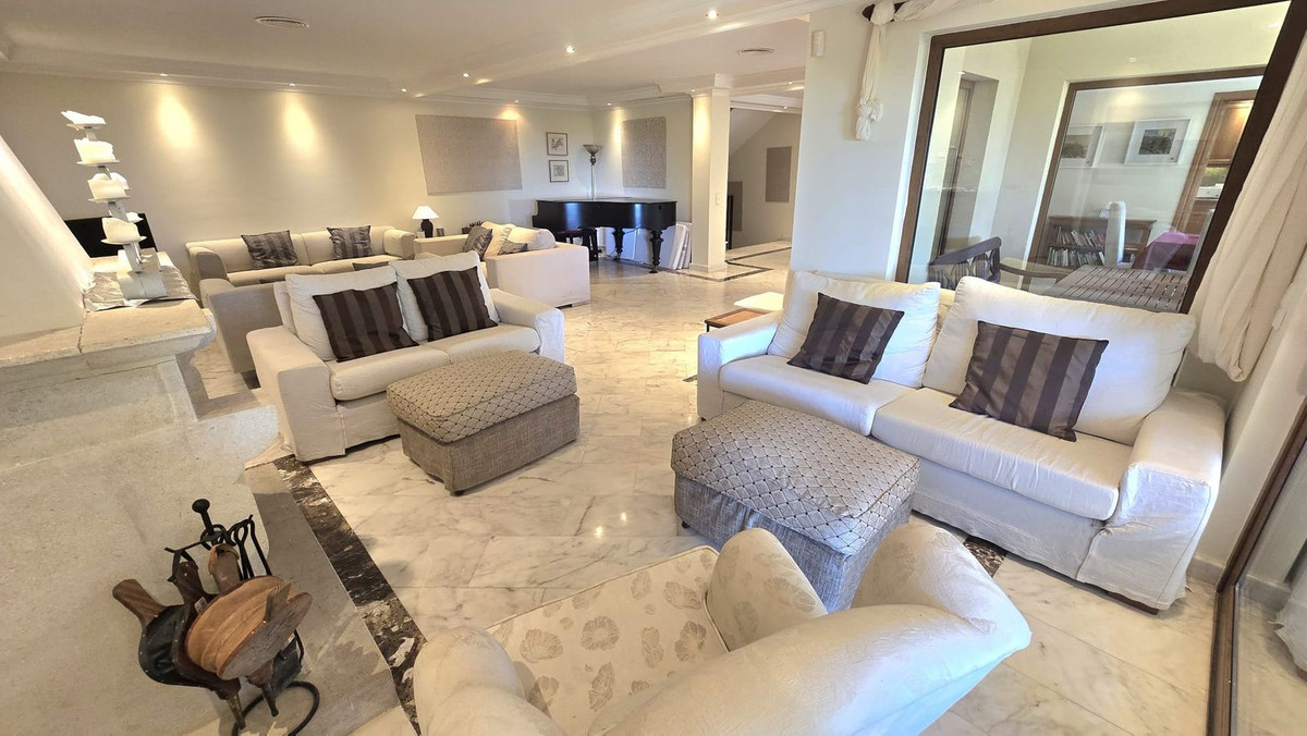 Se vende Villa - Chalet de 7 dormitorios en Costa Del Sol, Málaga, España