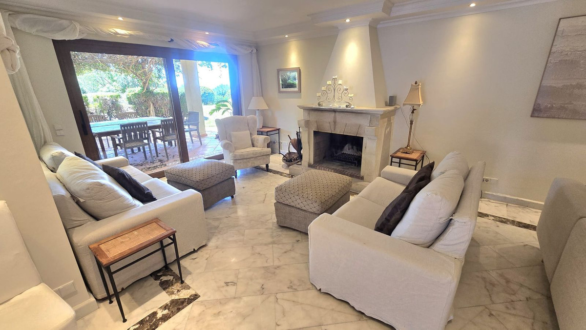 Se vende Villa - Chalet de 7 dormitorios en Costa Del Sol, Málaga, España