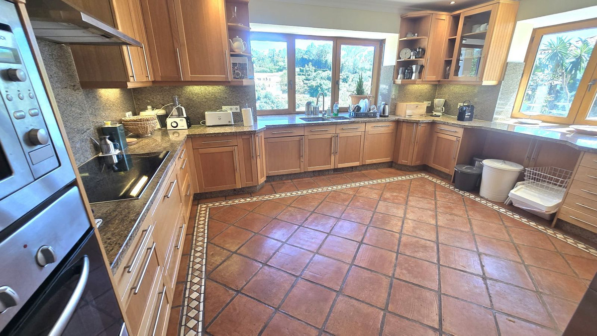 Se vende Villa - Chalet de 7 dormitorios en Costa Del Sol, Málaga, España