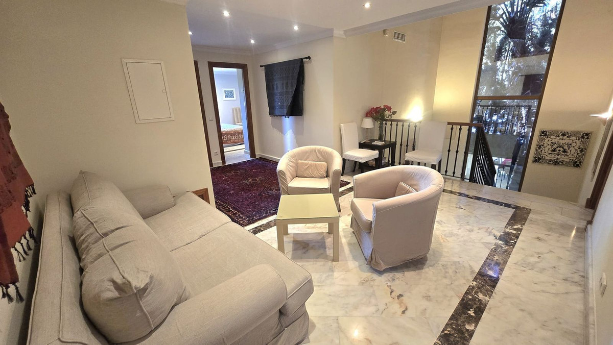 Se vende Villa - Chalet de 7 dormitorios en Costa Del Sol, Málaga, España