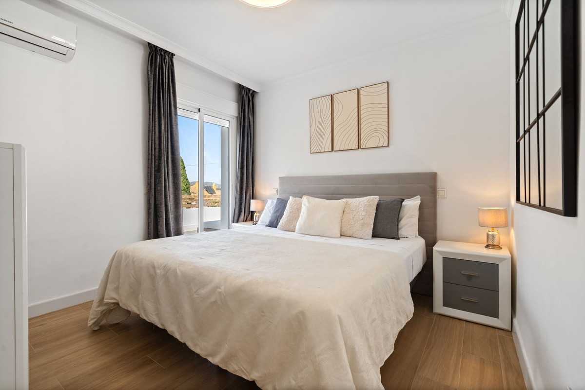Se vende Villa - Chalet de 6 dormitorios en Costa Del Sol, Málaga, España