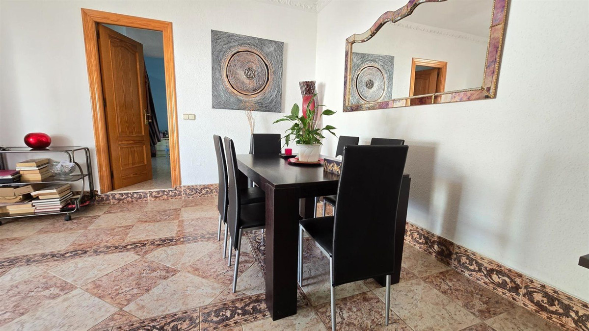 Se vende Villa - Chalet de 2 dormitorios en Costa Del Sol, Málaga, España