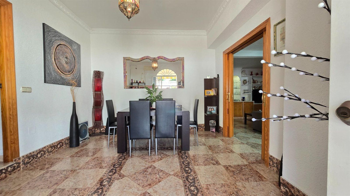 Se vende Villa - Chalet de 2 dormitorios en Costa Del Sol, Málaga, España