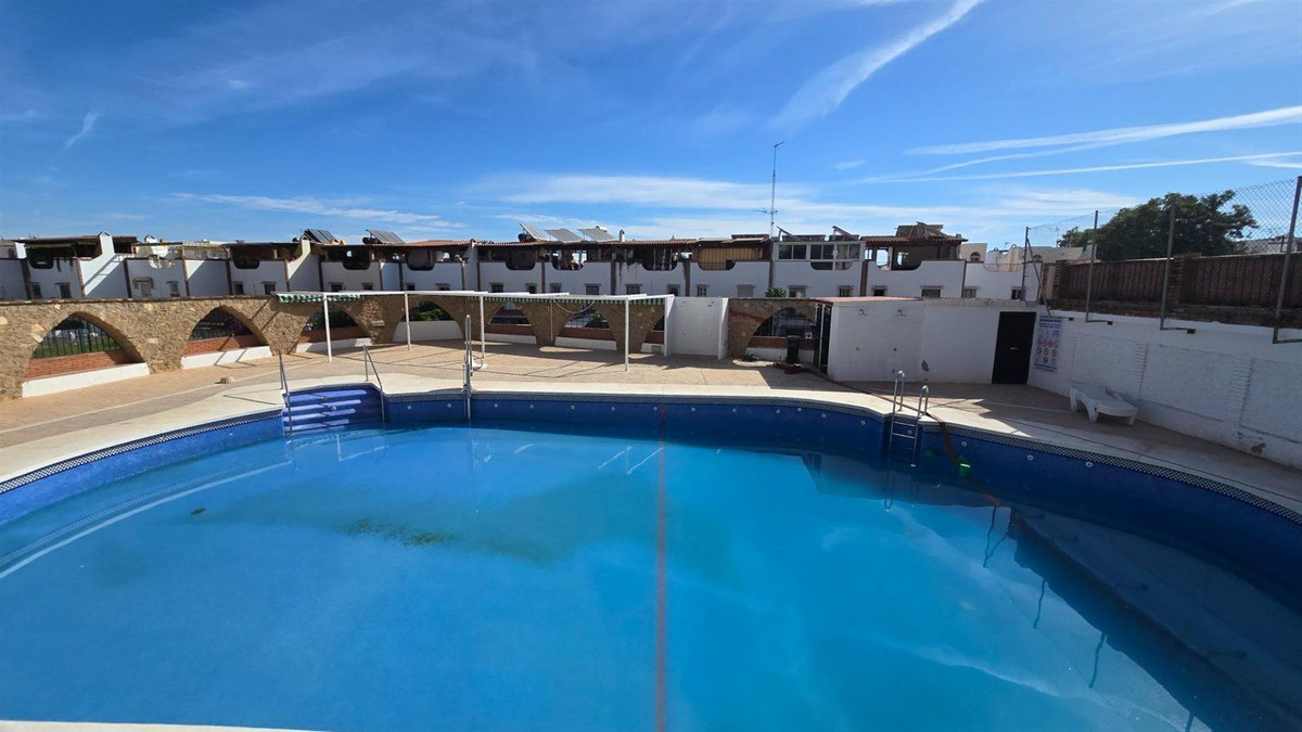 Se vende Apartamento Planta Baja de 2 dormitorios en Costa Del Sol, Málaga, España