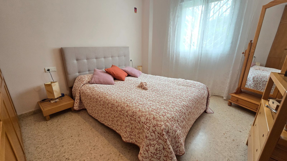 Se vende Apartamento Planta Baja de 3 dormitorios en Costa Del Sol, Málaga, España