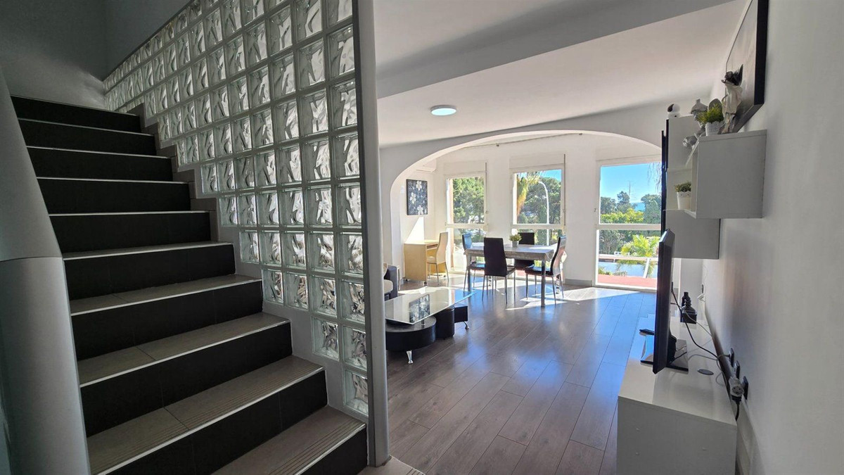 Se vende Dúplex de 3 dormitorios en Costa Del Sol, Málaga, España