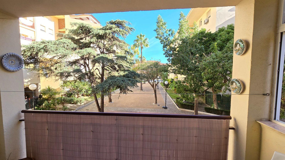 2 Bed Apartment for sale in Arroyo De La Miel Costa Del Sol, Málaga, Spain