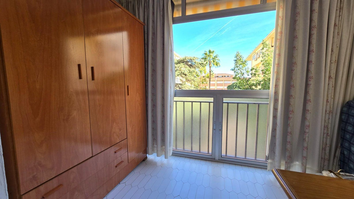 2 Bed Apartment for sale in Arroyo De La Miel Costa Del Sol, Málaga, Spain