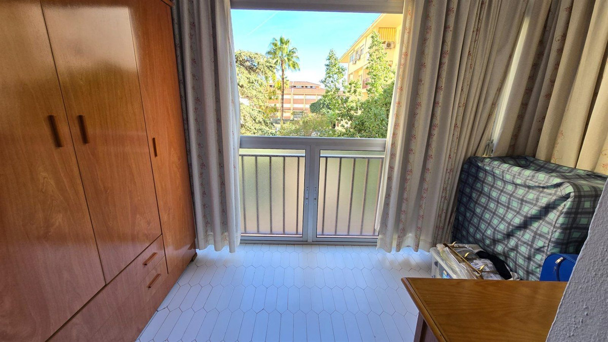 2 Bed Apartment for sale in Arroyo De La Miel Costa Del Sol, Málaga, Spain