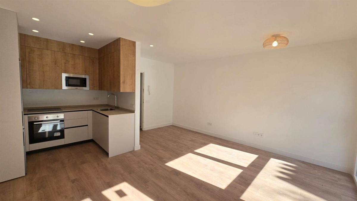 Se vende Apartamento Planta Media de 1 dormitorios en Costa Del Sol, Málaga, España