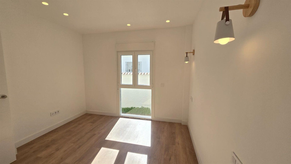 Se vende Apartamento Planta Media de 1 dormitorios en Costa Del Sol, Málaga, España
