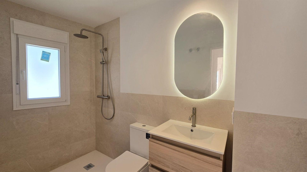 Se vende Apartamento Planta Media de 1 dormitorios en Costa Del Sol, Málaga, España