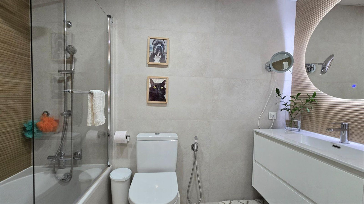 4 Bed Apartment for sale in Benalmadena Costa Del Sol, Málaga, Spain