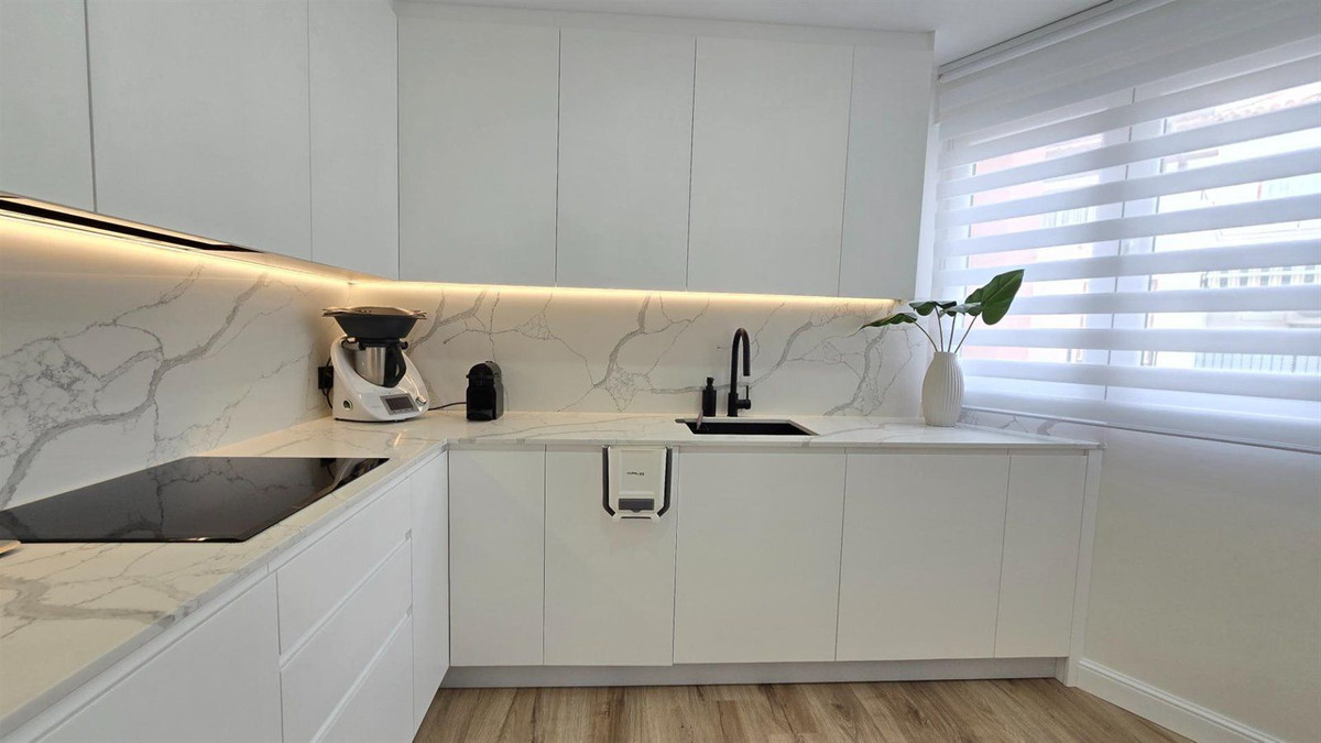 4 Bed Apartment for sale in Benalmadena Costa Del Sol, Málaga, Spain