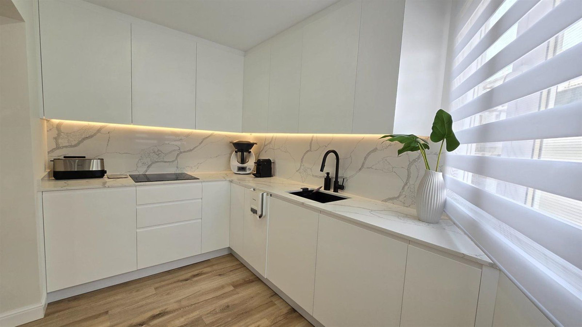 4 Bed Apartment for sale in Benalmadena Costa Del Sol, Málaga, Spain
