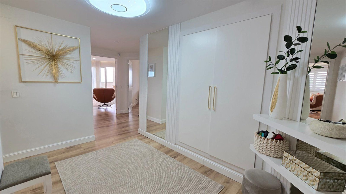 4 Bed Apartment for sale in Benalmadena Costa Del Sol, Málaga, Spain