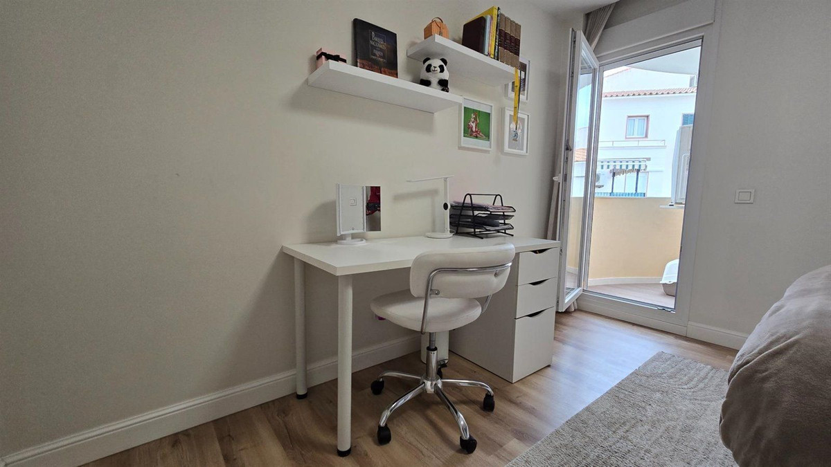 4 Bed Apartment for sale in Benalmadena Costa Del Sol, Málaga, Spain