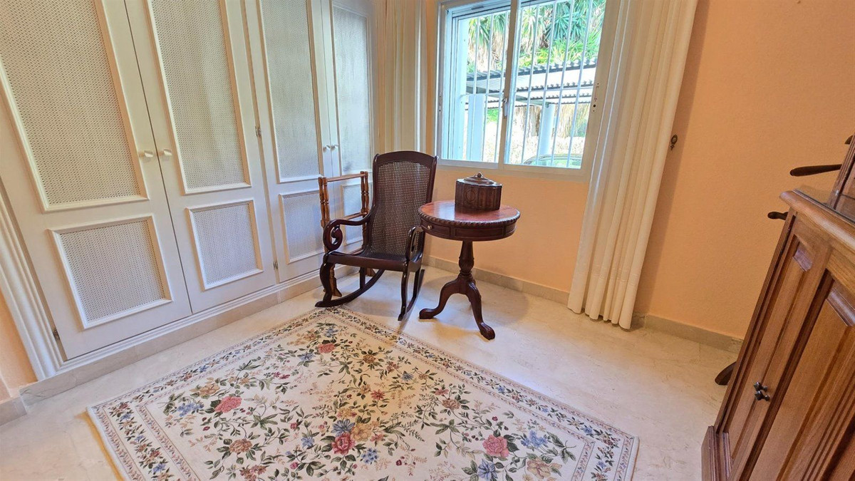 2 Bed Apartment for sale in La Quinta Costa Del Sol, Málaga, Spain