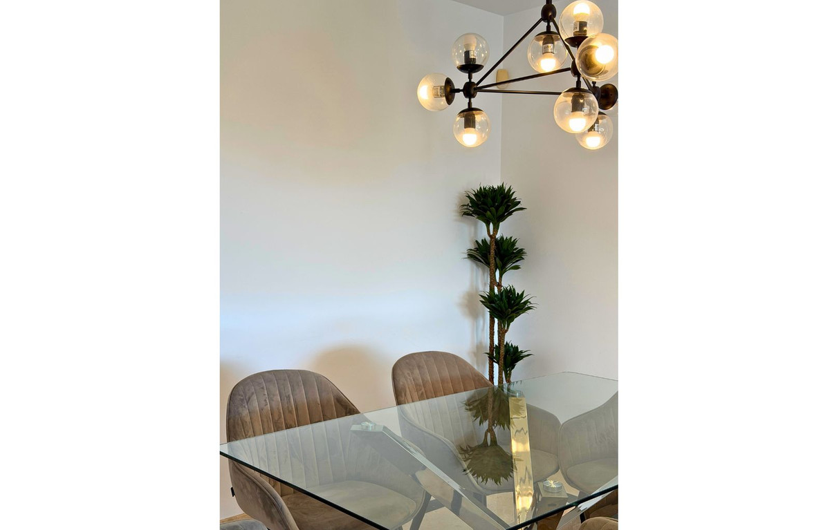 Se vende Apartamento Planta Media de 3 dormitorios en Costa Del Sol, Málaga, España