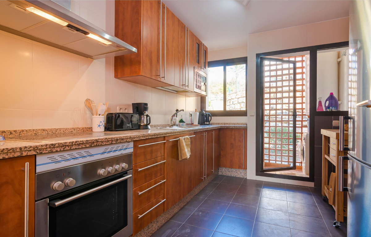 Se vende Apartamento Planta Media de 3 dormitorios en Costa Del Sol, Málaga, España